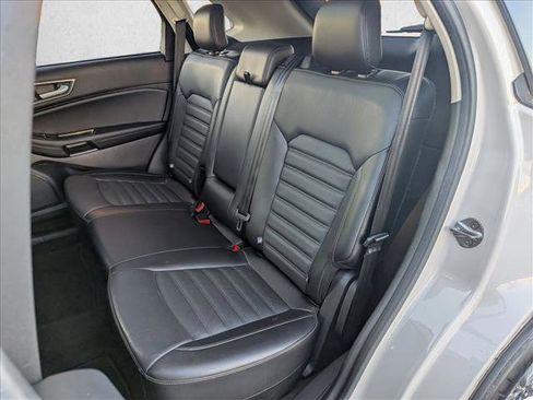 Used 2017 Ford Edge SEL w/ Equipment Group 201A image 19