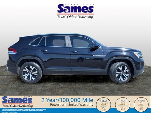 Used 2024 Volkswagen Atlas Cross Sport SE FWD image 2