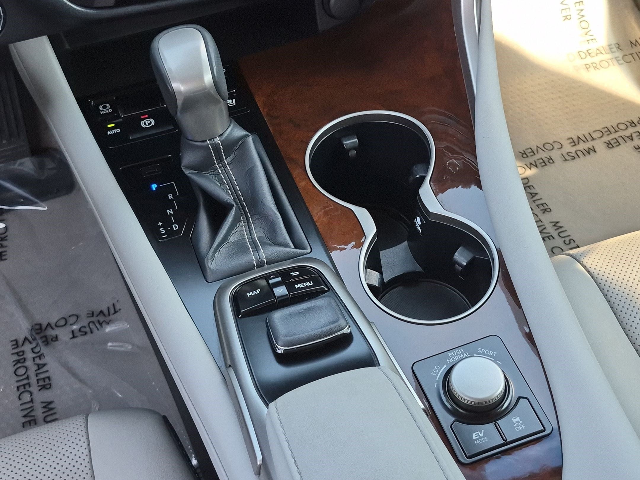 Used 2019 Lexus RX 450h AWD w/ Navigation Package image 26