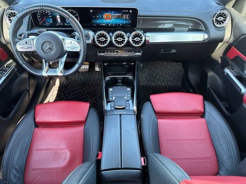 Used 2021 Mercedes-Benz GLB 35 AMG 4MATIC image 22