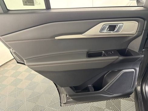New 2026 Ford Explorer Active AWD/4WD image 19