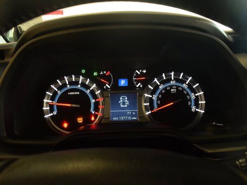 Used 2015 Toyota 4Runner Trail AWD/4WD image 53