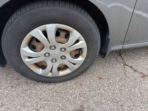 Used 2009 Hyundai Elantra GLS image 4