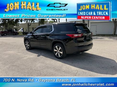 Used 2020 Chevrolet Traverse LT w/ LT Premium Package FWD image 7