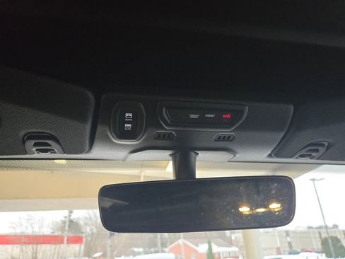 Used 2022 Jeep Wrangler Unlimited Sahara image 22