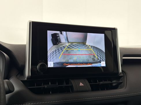 Used 2025 Toyota RAV4 LE AWD/4WD image 16