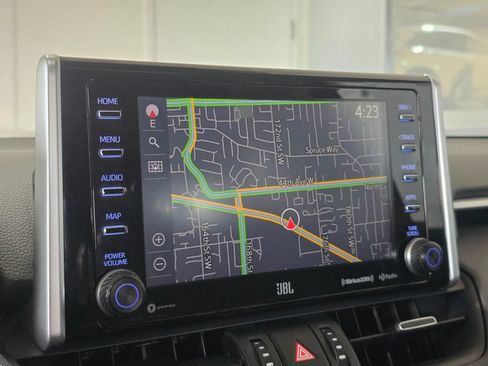 Used 2020 Toyota RAV4 Limited AWD/4WD image 13