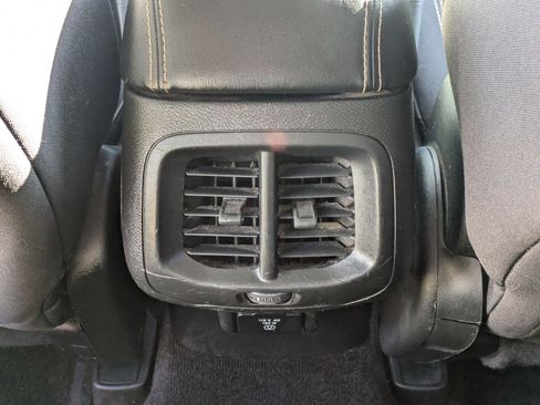 Used 2017 Jeep Cherokee Latitude w/ Trailer Tow Group image 28