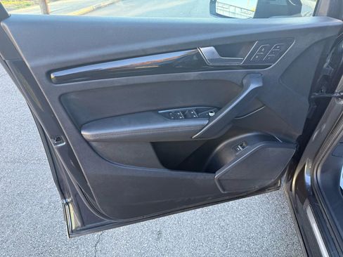 Used 2019 Audi Q5 2.0T Premium Plus image 28