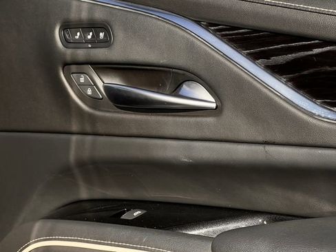 Certified 2021 Cadillac Escalade Sport image 29