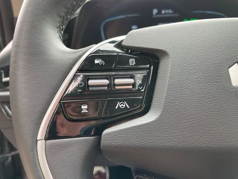 Used 2025 Kia Niro EX Touring image 16