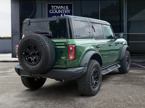 Used 2025 Ford Bronco Badlands AWD/4WD image 3