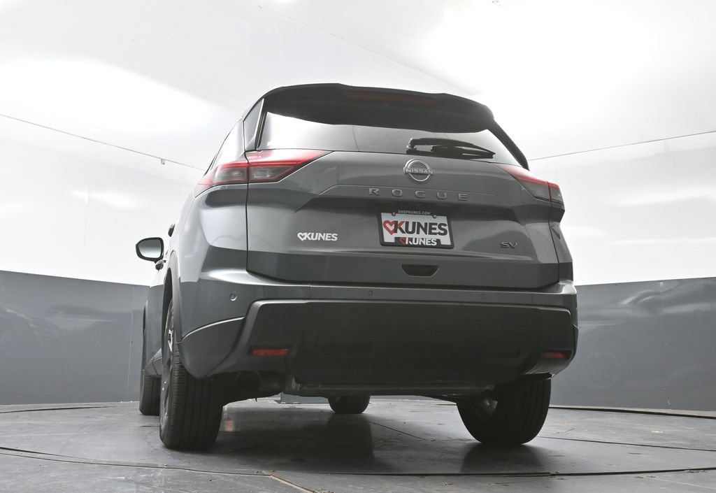 Used 2024 Nissan Rogue SV FWD image 55