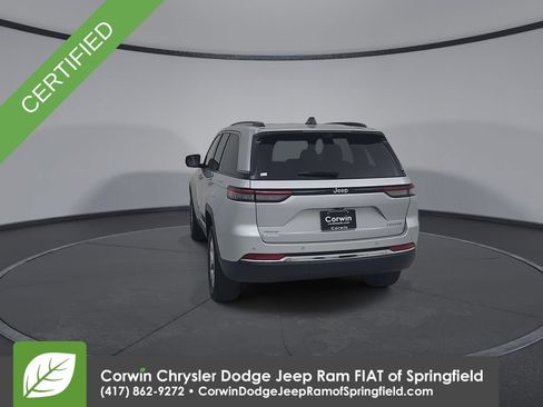 Certified 2023 Jeep Grand Cherokee Limited w/ Luxury Tech Group II AWD/4WD image 12