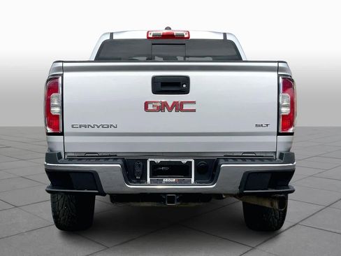 Used 2018 GMC Canyon SLT w/ Driver Alert Package image 5