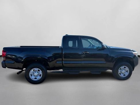 Used 2023 Toyota Tacoma SR RWD image 5