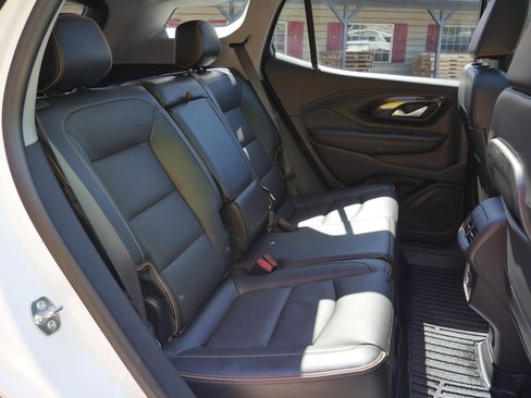 Used 2024 GMC Terrain AT4 w/ Infotainment Package II AWD/4WD image 18