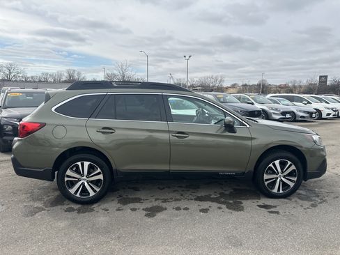 Used 2019 Subaru Outback 2.5i Limited image 3