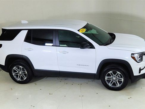 Used 2026 GMC Terrain Elevation image 23