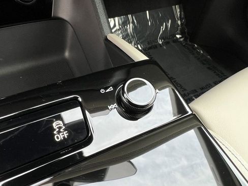 Certified 2025 Audi A6 e-tron Prestige w/ Beige Warm Weather Package image 32