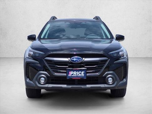 Used 2024 Subaru Outback Premium AWD/4WD image 2