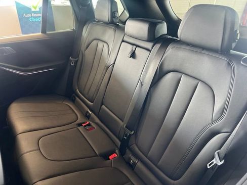 Used 2019 BMW X5 xDrive40i w/ Convenience Package AWD/4WD image 5