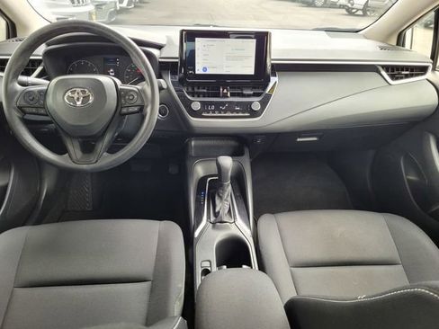 Used 2023 Toyota Corolla LE w/ LE Convenience Package FWD image 6