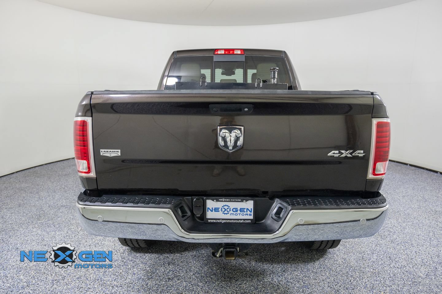 Used 2017 RAM 2500 Laramie w/ Convenience Group AWD/4WD image 7