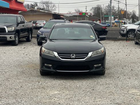 Used 2013 Honda Accord EX image 2
