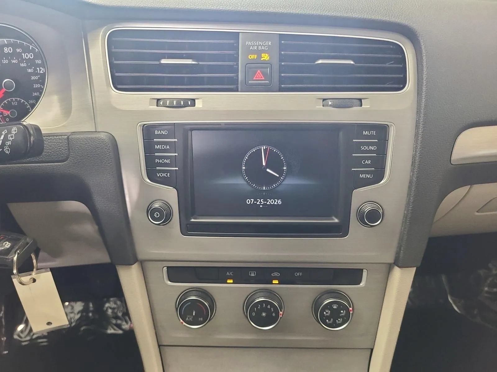 Used 2017 Volkswagen Golf S FWD image 14