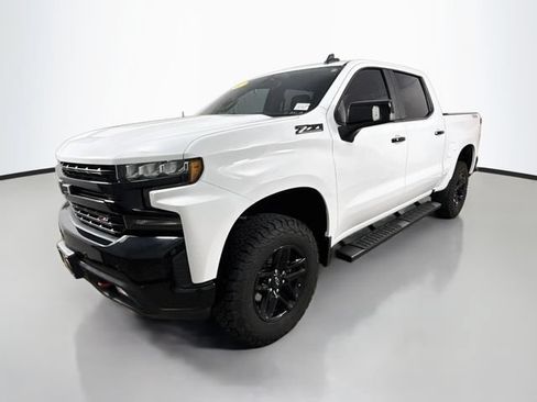 Used 2021 Chevrolet Silverado 1500 LT Trail Boss w/ Convenience Package II AWD/4WD image 3