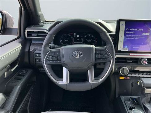Certified 2025 Toyota Tacoma Limited AWD/4WD image 13