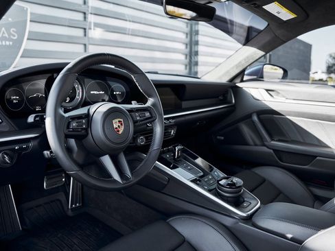 Used 2024 Porsche 911 Turbo image 2