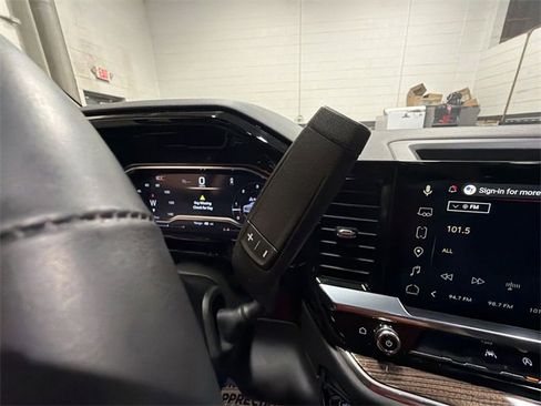 Certified 2025 GMC Sierra 1500 Elevation image 20