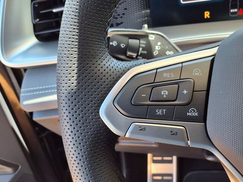 New 2026 Volkswagen Tiguan SE R-Line AWD/4WD image 19