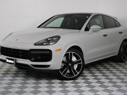 Used 2022 Porsche Cayenne Turbo AWD/4WD image 35