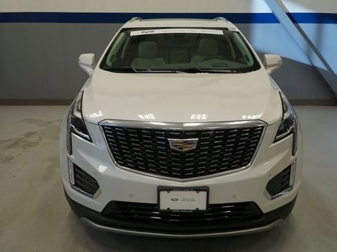 Used 2023 Cadillac XT5 Premium Luxury w/ Technology Package image 9