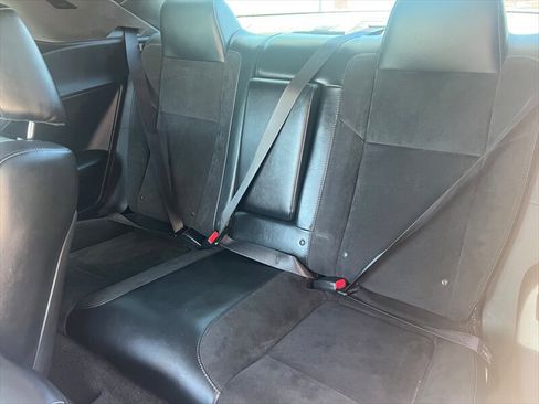 Used 2016 Dodge Challenger R/T Scat Pack w/ Leather Interior Group RWD image 10