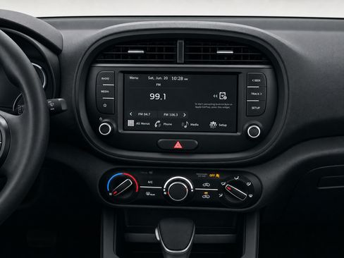 Used 2024 Kia Soul LX w/ Option Group 015 FWD image 17