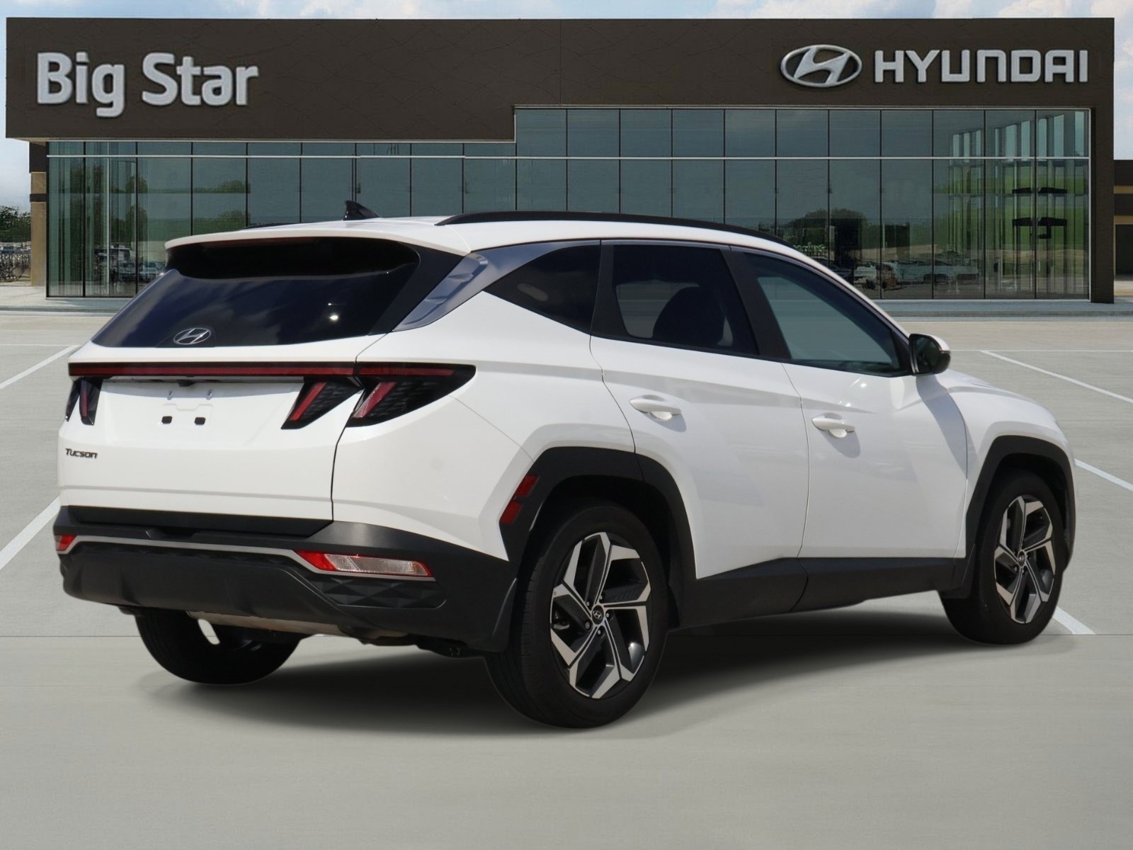 Used 2023 Hyundai Tucson SEL w/ Convenience Package FWD image 4