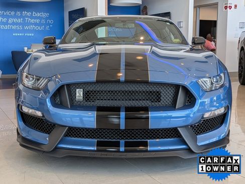 Used 2020 Ford Mustang Shelby GT350 w/ Technology Package RWD image 7