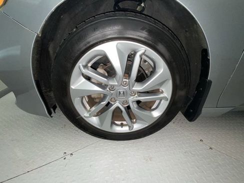 Used 2018 Honda Accord LX image 10
