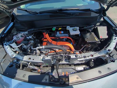 New 2027 Chevrolet Bolt LT w/ Comfort Package FWD image 28