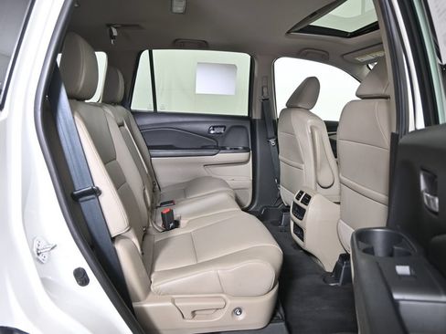 Used 2018 Honda Pilot EX-L image 16