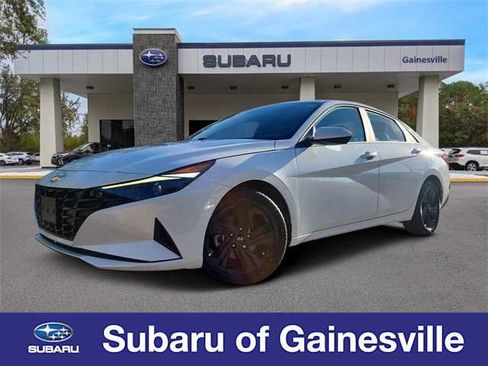 Used 2022 Hyundai Elantra SEL w/ Cargo Package image 1