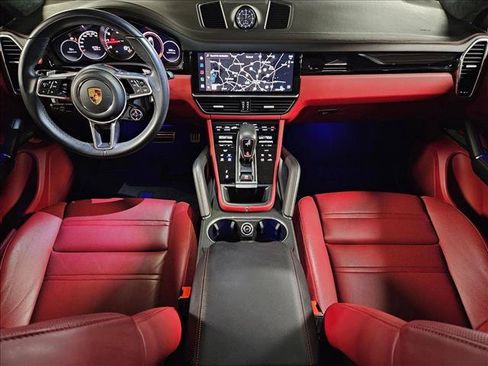 Used 2022 Porsche Cayenne GTS AWD/4WD image 19