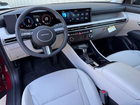 New 2026 Hyundai Tucson SEL image 2