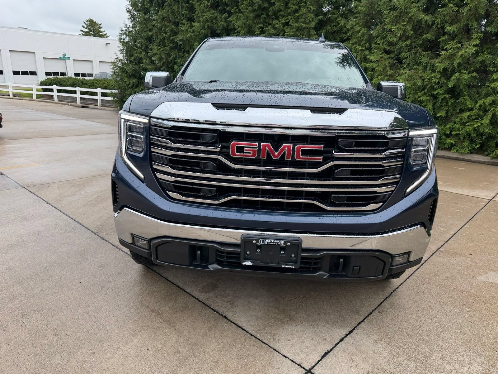 Used 2022 GMC Sierra 1500 SLT w/ SLT Premium Package AWD/4WD image 6