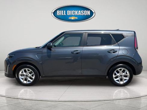 Used 2023 Kia Soul LX w/ LX Technology Package image 4