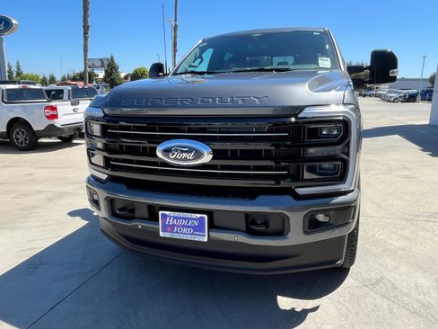 New 2026 Ford F350 Platinum w/ FX4 Off-Road Package AWD/4WD image 4